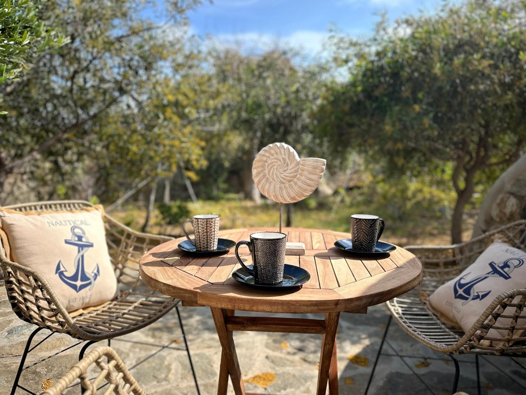 Divers House Agrari  Extérieur photo